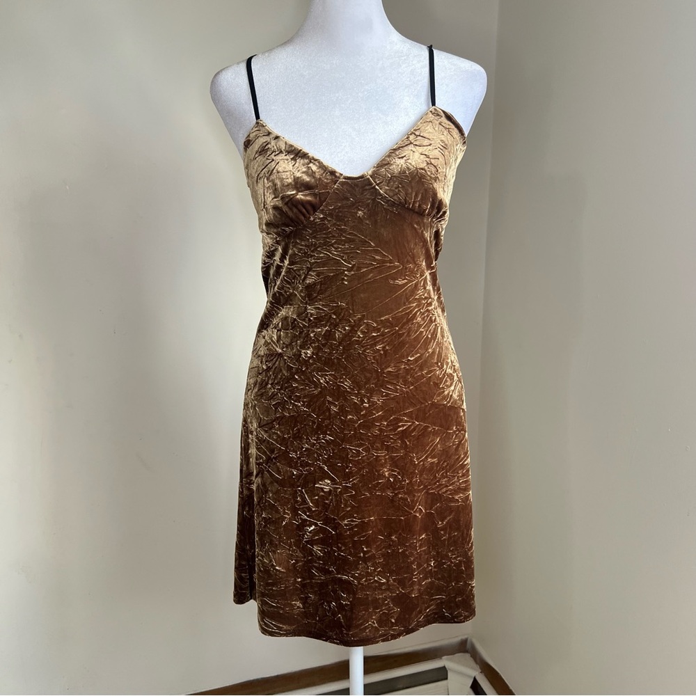 Blue Life vintage y2k Velvet Midi Dress in Gold adjustable‎ strap size M - Picture 2 of 9
